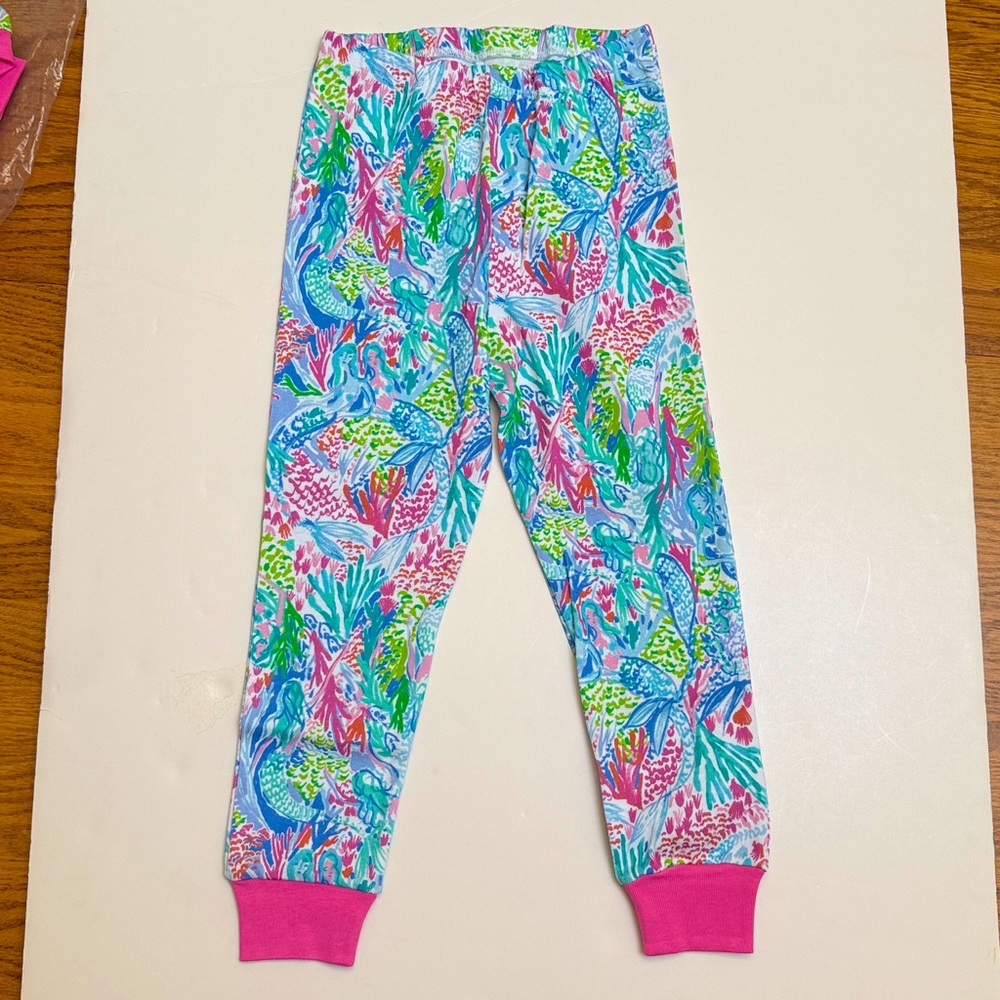 NWT Lilly Pulitzer for Pottery Barn Kids Pink Multicolor Mermaid Print Pajamas - Picture 6 of 7